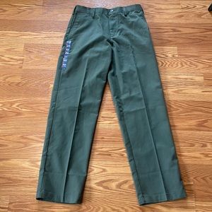 NWT Croft & Barrow Flat Front Easy-Care Khakis Olive Green Size 30 x 32